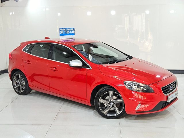 View our VOLVO V40