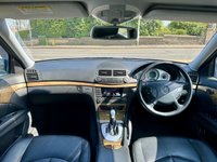 USED 2005 05 MERCEDES-BENZ E-CLASS 2.1 E220 CDI Avantgarde Saloon 4dr Diesel Automatic (188 g/km, 150 bhp) 