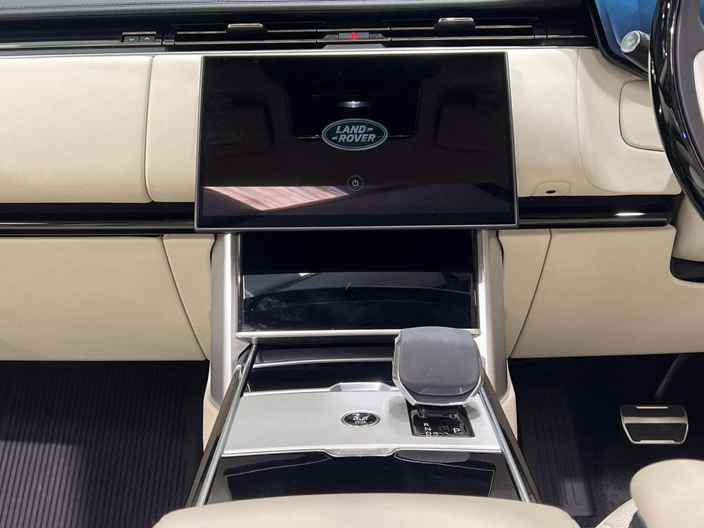 USED 2024 24 LAND ROVER RANGE ROVER 3.0 D350 MHEV Autobiography SUV 5dr Diesel Auto 4WD Euro 6 (s/s) (LWB, 7Seat) (350 ps) 7 SEAT|DEPLOYABLE TOW BAR|HUD