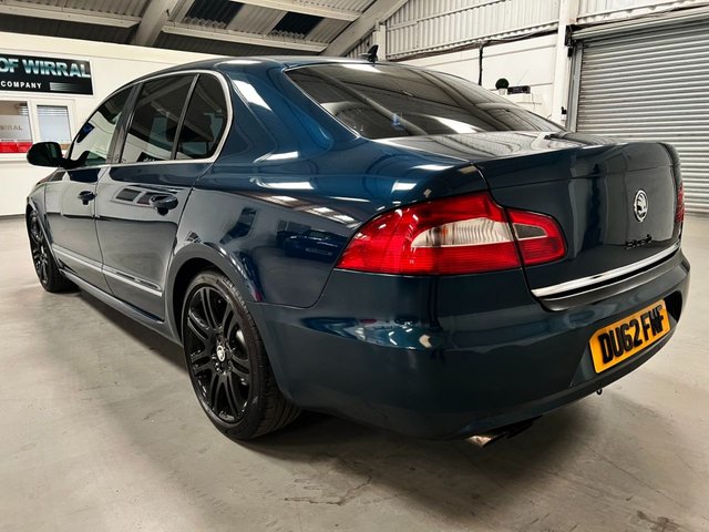 View our SKODA SUPERB