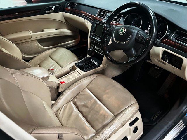 View our SKODA SUPERB
