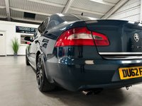 USED 2013 62 SKODA SUPERB 2.0 TDI Elegance Hatchback 5dr Diesel DSG Euro 5 (140 ps) 18" BLACK ALLOYS+LEATHER+NAV