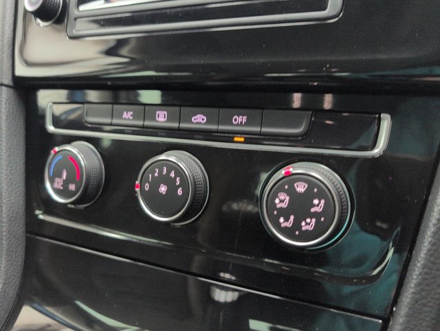 USED 2014 Volkswagen Golf 1.4 TSI Bluemotion Tech Act GT Hatchback 5dr Petrol Manual Euro 6 (s/S) (150 Ps) Bluetooth+navigation