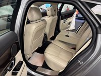 USED 2014 64 JAGUAR XJ 3.0d V6 Portfolio Saloon 4dr Diesel Auto Euro 5 (s/s) (275 ps) UK DELIVERY FLAT FEE &pound;175 (SUBJECT TO DEAL) *OVER 100 IMAGES ON OUR WEBSITE*BESPOKE FINANCE ARRANGED*PART EXCHANGE WELCOME*ALL VEHICLES HPI CLEAR