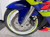 USED 2002 02 SUZUKI GSX-R600 SOUGHT AFTER MOVISTAR TELEFONICA EDITION COMES WITH NEW MOT AND WARRANTY