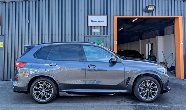 2020 BMW X5 - Photo 6