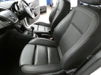 USED 2016 VAUXHALL ZAFIRA TOURER 1.4i Turbo SRi MPV 5dr Petrol Manual Euro 6 (140 ps) 7 SEATS LEATHER INTERIOR PARKING SENSORS 2 OWNER EXCELLENT SERVICE HISTORY