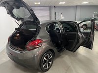 USED 2019 69 PEUGEOT 208 1.5 BlueHDi Tech Edition Hatchback 5dr Diesel Manual Euro 6 (s/s) (100 ps) 