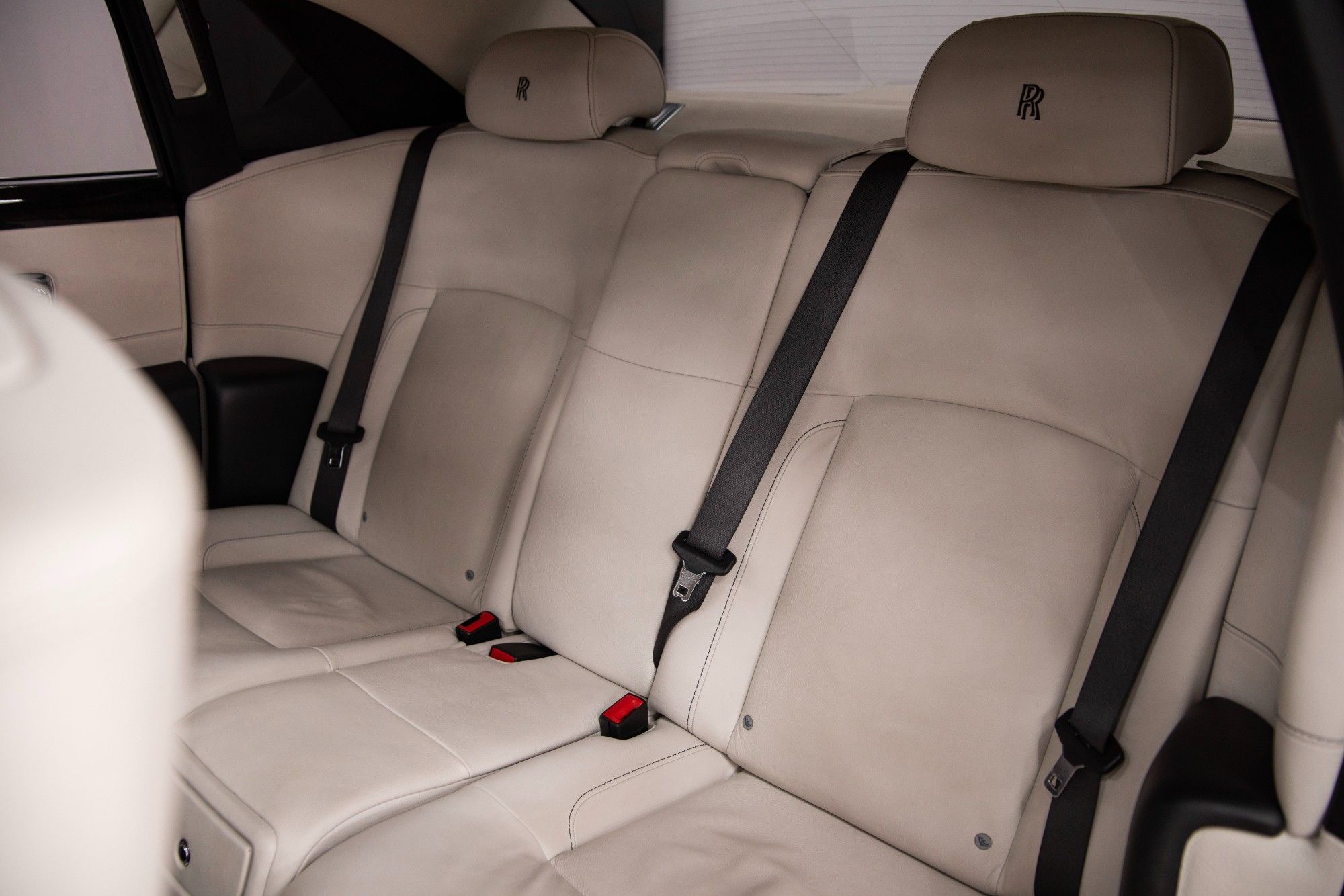 USED 2015 64 ROLLS-ROYCE GHOST 6.6 V12 