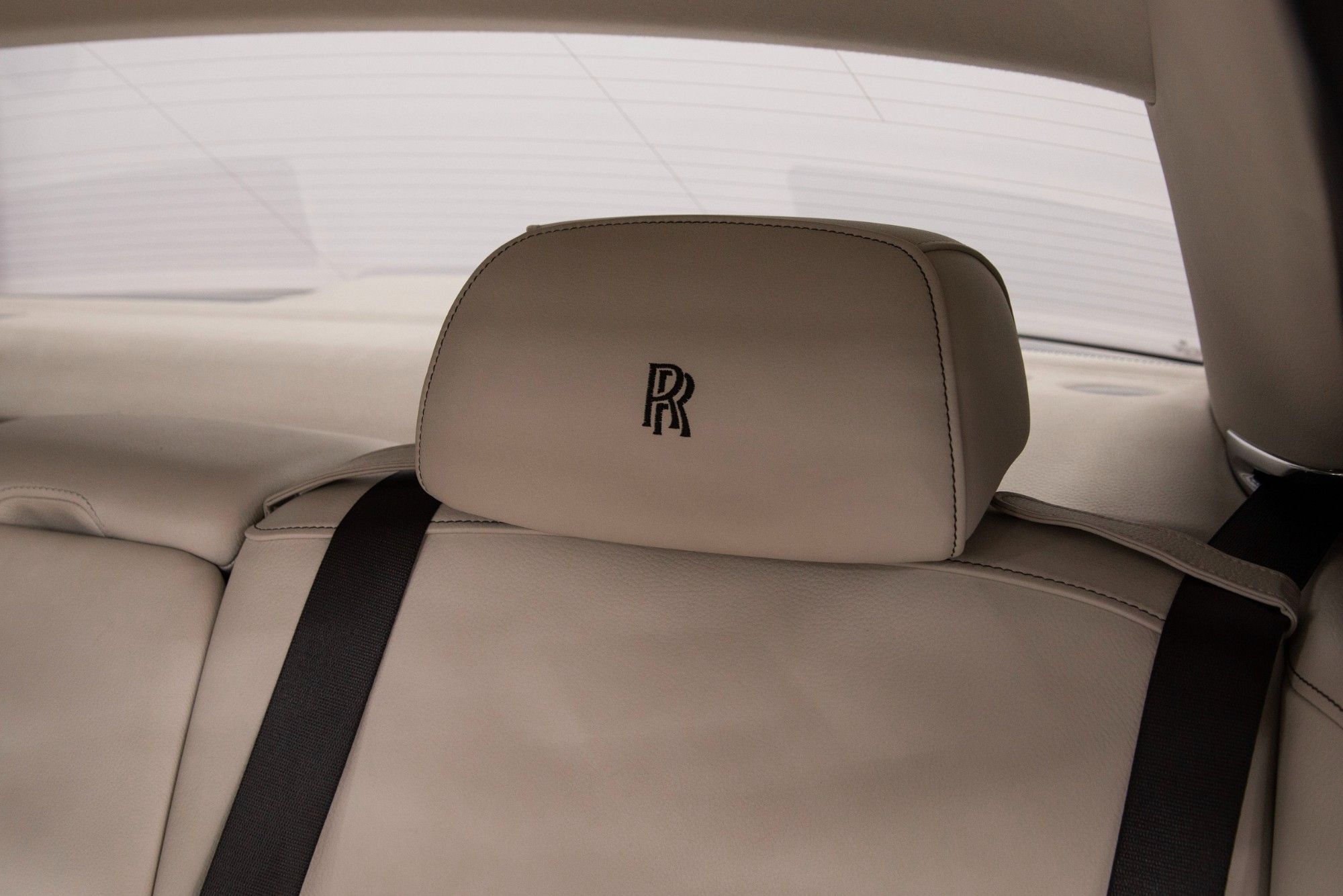 USED 2015 64 ROLLS-ROYCE GHOST 6.6 V12 