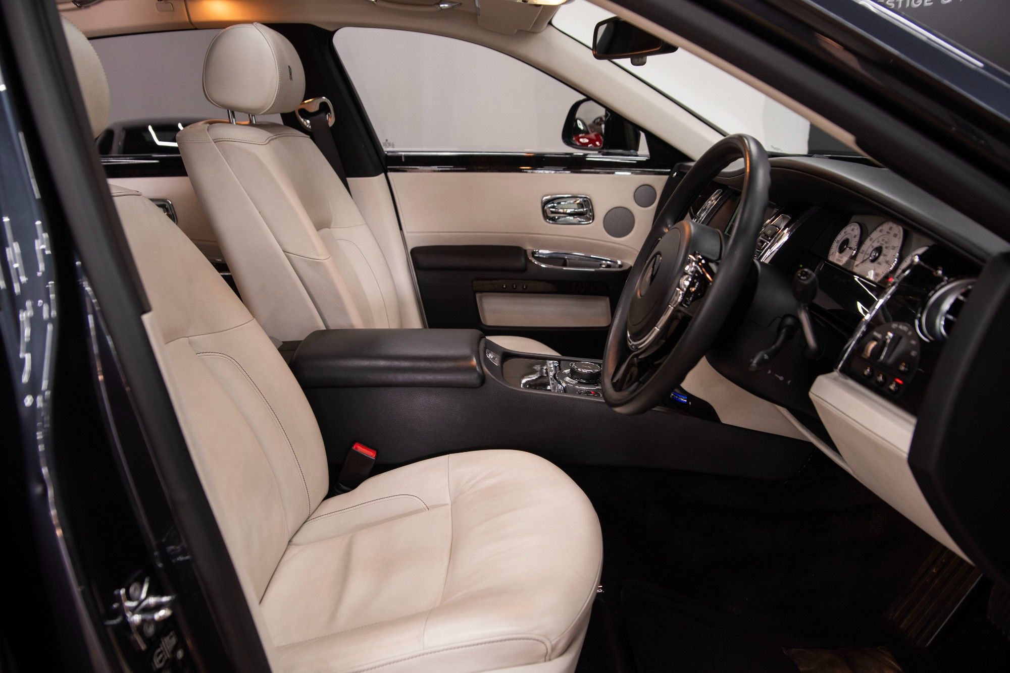 USED 2015 64 ROLLS-ROYCE GHOST 6.6 V12 