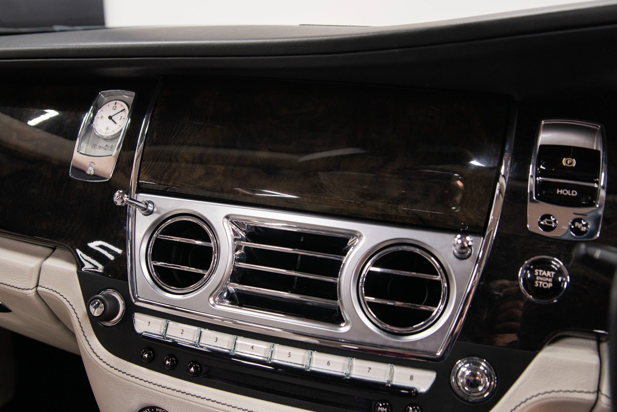 USED 2015 64 ROLLS-ROYCE GHOST 6.6 V12 
