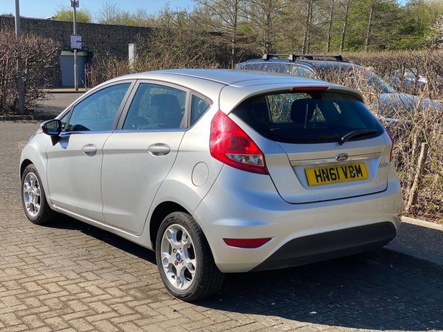 2012 FORD FIESTA 1.25 Zetec Hatchback 5dr Petrol Manual (129 g/km, 81 bhp) - Photo 5