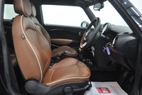 USED 2010 10 MINI HATCH 1.6 Cooper Mayfair Hatchback 3dr Petrol Manual Euro 4 (120 ps) P.Sensors, Bluetooth, Air Con