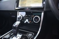 USED 2021 21 JAGUAR XE 2.0 P250i R-Dynamic Black Saloon 4dr Petrol Auto Euro 6 (s/s) (250 ps) PAN ROOF / BLACK EDITION / 360
