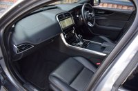 USED 2021 21 JAGUAR XE 2.0 P250i R-Dynamic Black Saloon 4dr Petrol Auto Euro 6 (s/s) (250 ps) PAN ROOF / BLACK EDITION / 360