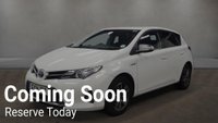 USED 2014 14 TOYOTA AURIS 1.8 VVT-h Icon Plus Hatchback 5dr Petrol Hybrid CVT Euro 5 (s/s) (136 ps) 
