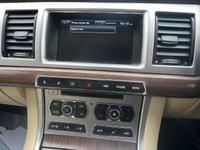 USED 2014 64 JAGUAR XF 2.2d Luxury Sportbrake 5dr Diesel Auto Euro 5 (s/s) (163 ps) One Owner Since New Full Service History