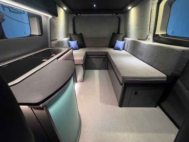 View our FORD TRANSIT CUSTOM