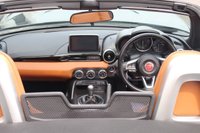 USED 2017 17 FIAT 124 SPIDER 1.4 MultiAir Lusso Plus Convertible 2dr Petrol Euro 6 (140 ps) BOSE---SAT-NAV---LED HEADLAMPS---REVERSE CAMERA---