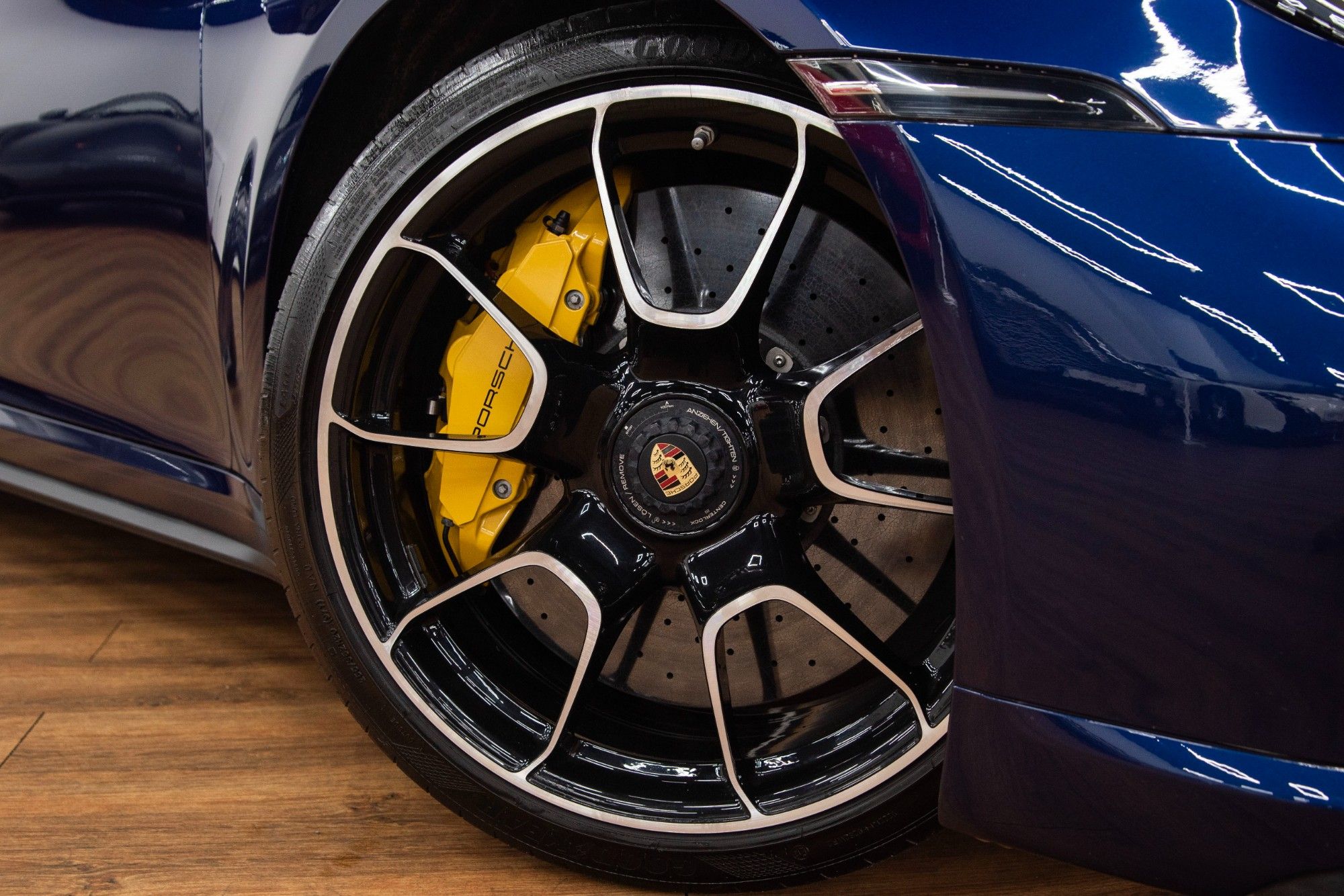 USED 2020 70 PORSCHE 911 3.7T 992 Turbo S 