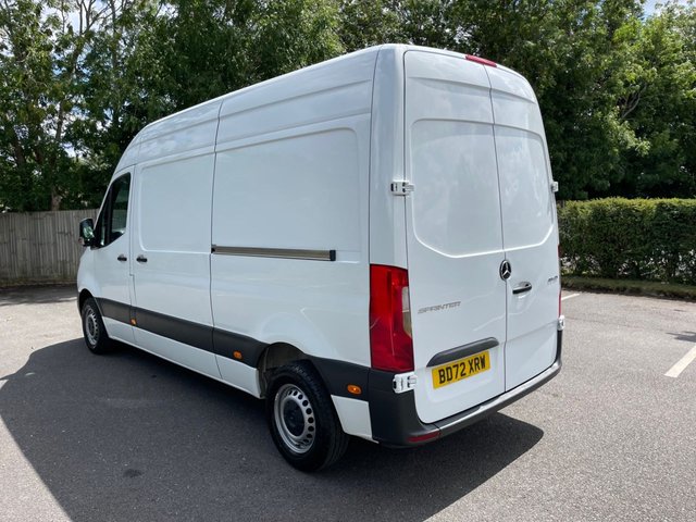 2022 Mercedes-Benz Sprinter 2L Progressive 5dr - Photo 2