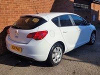 USED 2011 11 VAUXHALL ASTRA 1.4 16v Exclusiv Hatchback 5dr Petrol Manual Euro 5 (100 ps) 1 OWNER -  FULL  SERVICE HISTORY