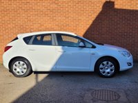 USED 2011 11 VAUXHALL ASTRA 1.4 16v Exclusiv Hatchback 5dr Petrol Manual Euro 5 (100 ps) 1 OWNER -  FULL  SERVICE HISTORY