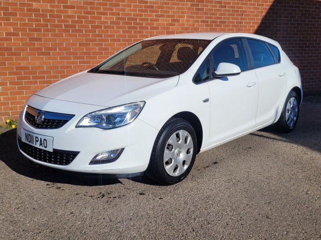 2011 11 Vauxhall Astra 1.4 16v Exclusiv Hatchback 5dr Petrol Manual Euro 5 (100 ps)