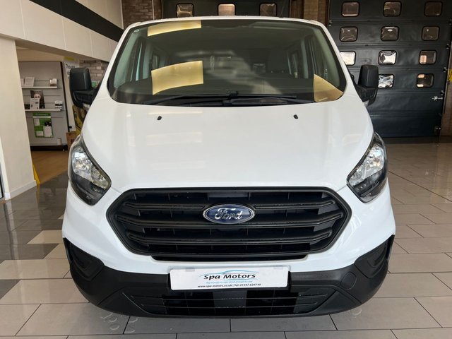 2019 Ford Transit Custom 2L null 5dr - Photo 2