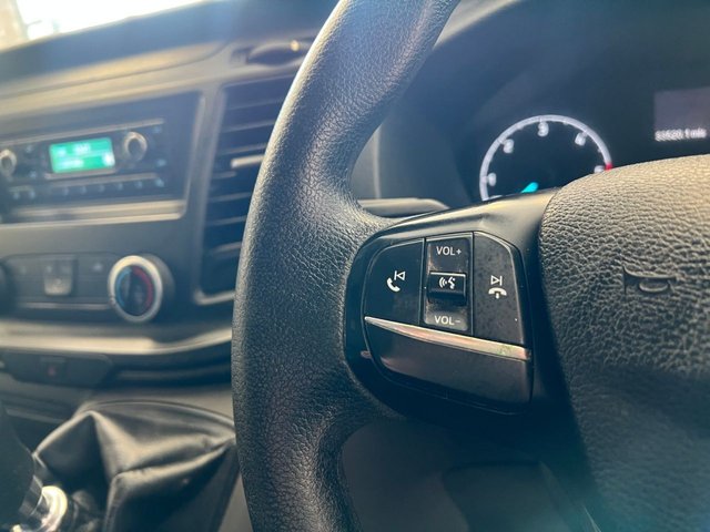 2019 Ford Transit Custom 2L null 5dr - Photo 11