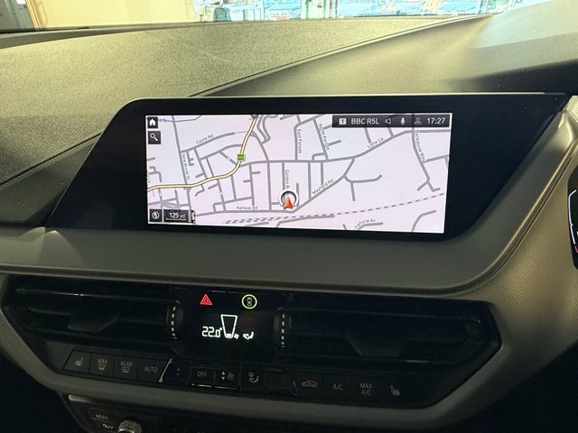 2021 BMW 1 SERIES (2021) - Photo 9