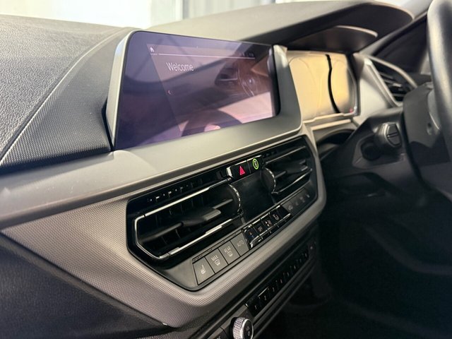 2021 BMW 1 SERIES (2021) - Photo 10