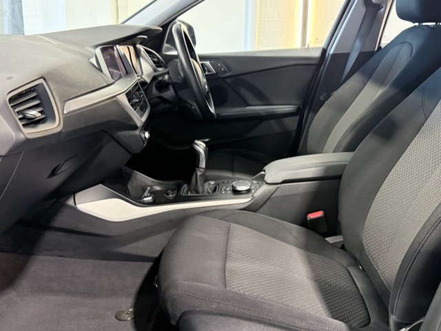 2021 BMW 1 SERIES (2021) - Photo 11