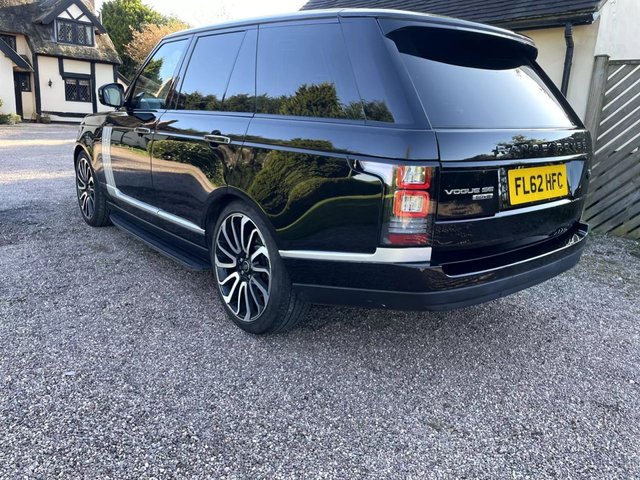 View our LAND ROVER RANGE ROVER