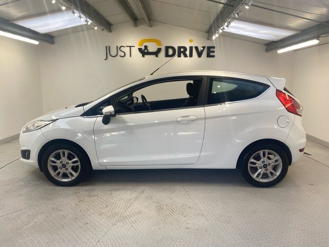 2017 Ford Fiesta 1L Zetec 3dr - Photo 4