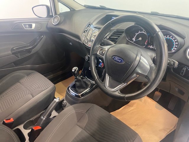 2017 Ford Fiesta 1L Zetec 3dr - Photo 10