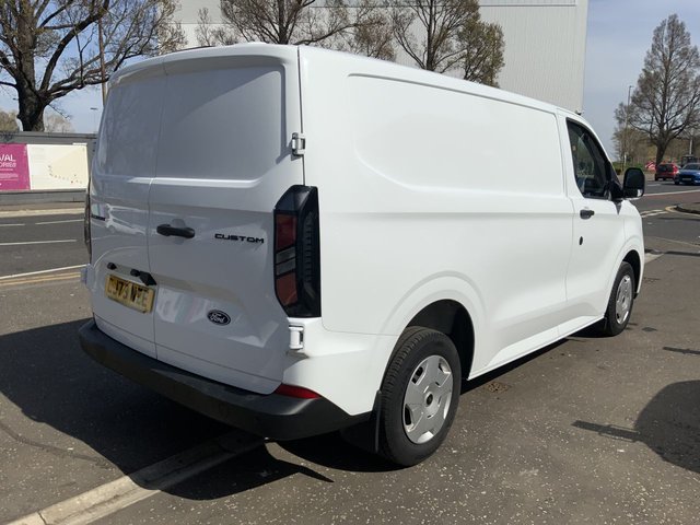 2024 Ford Transit Custom 2L Trend 5dr - Photo 6