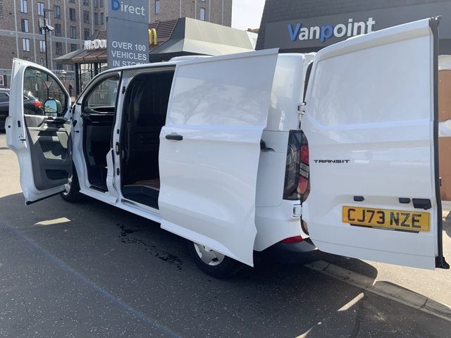 2024 Ford Transit Custom 2L Trend 5dr - Photo 8