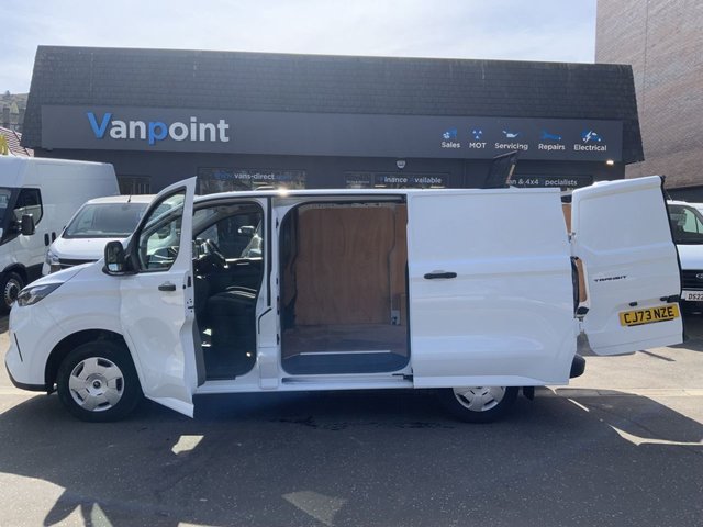 2024 Ford Transit Custom 2L Trend 5dr - Photo 12