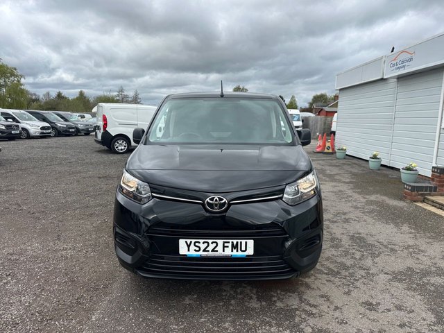 View our TOYOTA PROACE CITY