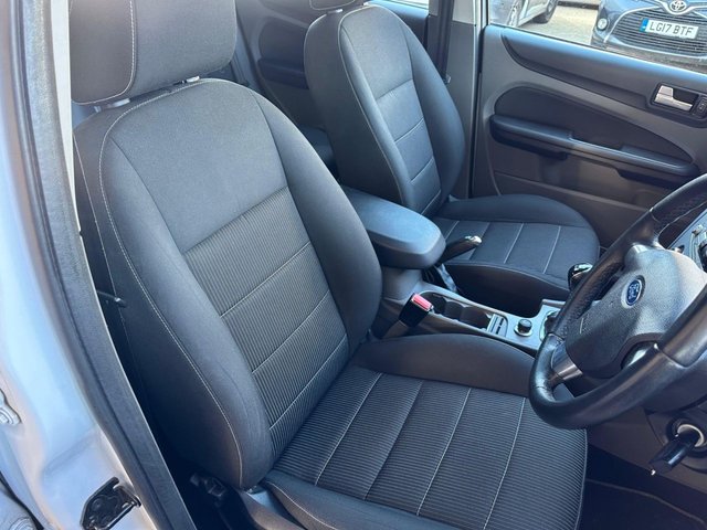 2011 FORD FOCUS - Photo 9