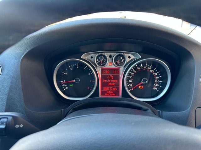 2011 FORD FOCUS - Photo 11