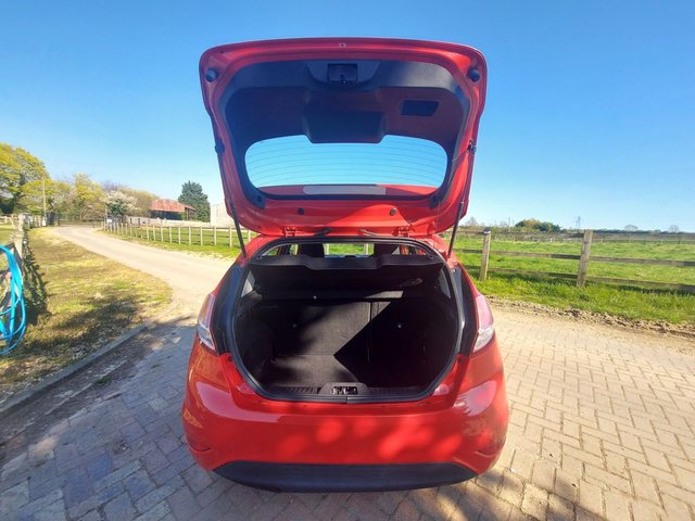 2014 FORD FIESTA - Photo 9