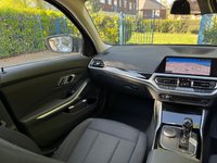 USED 2020 70 BMW 3 SERIES 2.0 330e 12kWh SE Pro Saloon 4dr Petrol Plug-in Hybrid Auto Euro 6 (s/s) (292 ps) Reverse Camera, Park Assist