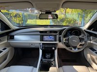 USED 2017 17 JAGUAR XF 2.0d Prestige Saloon 4dr Diesel Auto Euro 6 (s/s) (163 ps) Lane Assist, Heated Front and Rear Seats