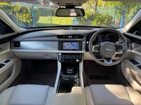 USED 2017 17 JAGUAR XF 2.0d Prestige Saloon 4dr Diesel Auto Euro 6 (s/s) (163 ps) Lane Assist, Heated Front and Rear Seats