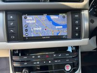 USED 2017 17 JAGUAR XF 2.0d Prestige Saloon 4dr Diesel Auto Euro 6 (s/s) (163 ps) Lane Assist, Heated Front and Rear Seats