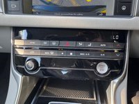 USED 2017 17 JAGUAR XF 2.0d Prestige Saloon 4dr Diesel Auto Euro 6 (s/s) (163 ps) Lane Assist, Heated Front and Rear Seats