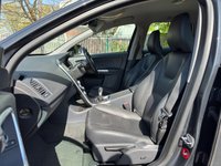 USED 2015 15 VOLVO XC60 2.4 D4 SE Lux Nav SUV 5dr Diesel Manual AWD Euro 5 (s/s) (181 ps) 